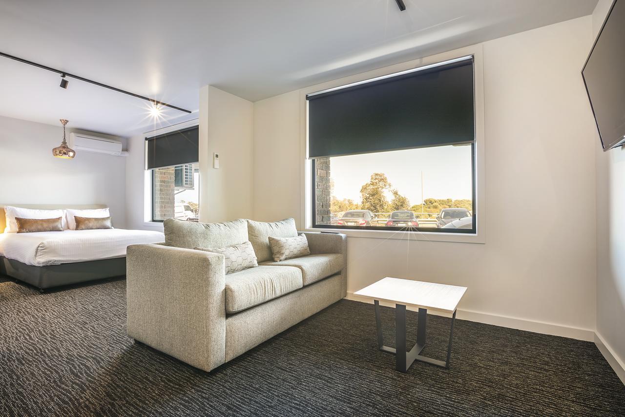 Hotel Nightcap At The Cheeky Squire Frankston Exterior foto